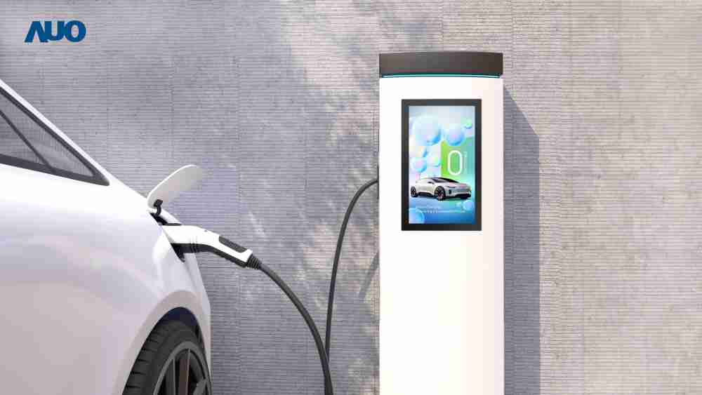 友達〝EVSE車用充電樁解決方案〞專為電動汽車充電樁設計，，具有高亮度、、、、克服戶外艱難環境的耐溫、、耐紫外線等特性，，，，並搭載散熱性及擴充性強的高效能工業電腦，，可實現人機互動訴求，，，，如資訊顯示、、、、支付等應用